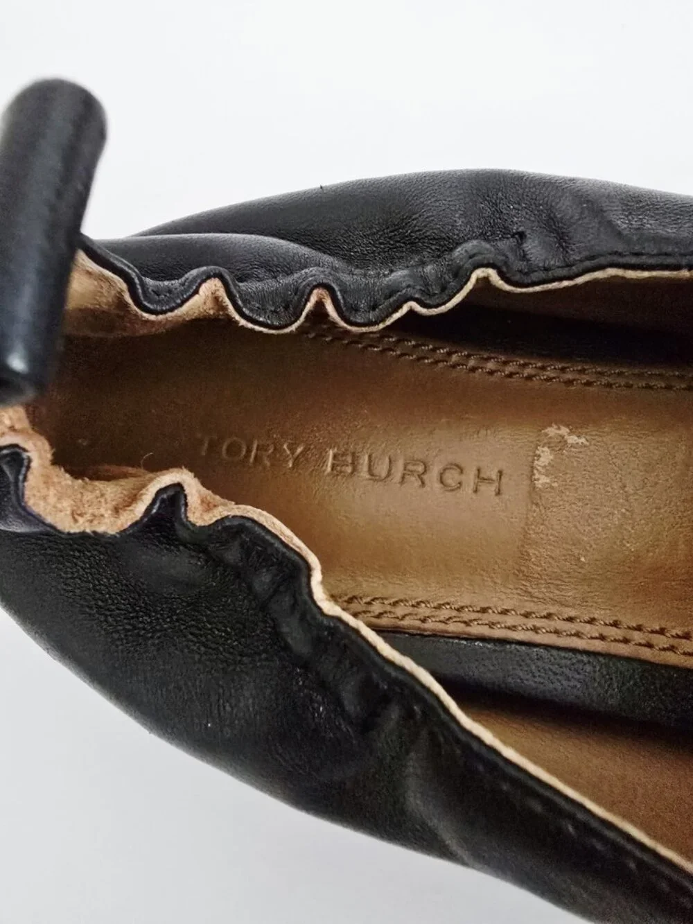 Tory Burch Mini Benton Black Loafers Flats 7.5 Gold Chain Charm Slip On Shoes